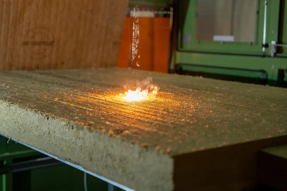 Insulation wool
